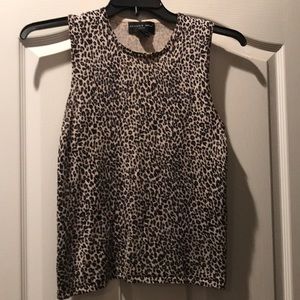 Women’s Sleeveless Sweater